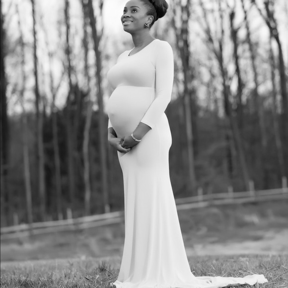 Dresses & Skirts - Yellow Long Stretch Maternity Photoshoot Dress Dresses & Skirts - Yellow Long Stretch Maternity Photoshoot Dress